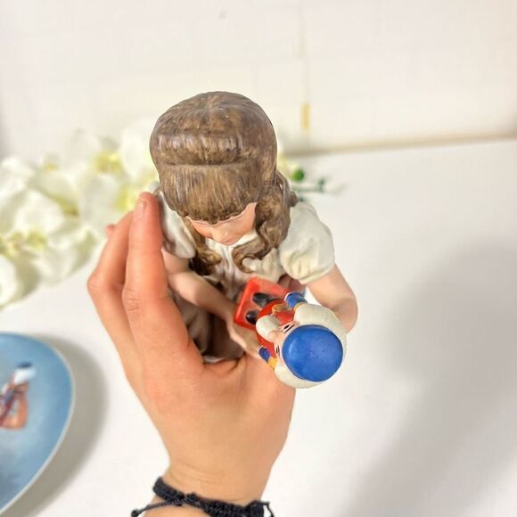 Viletta USA Clara and Nutcracker Plate 1978 and Figurine 1979 - Picture 9 of 14